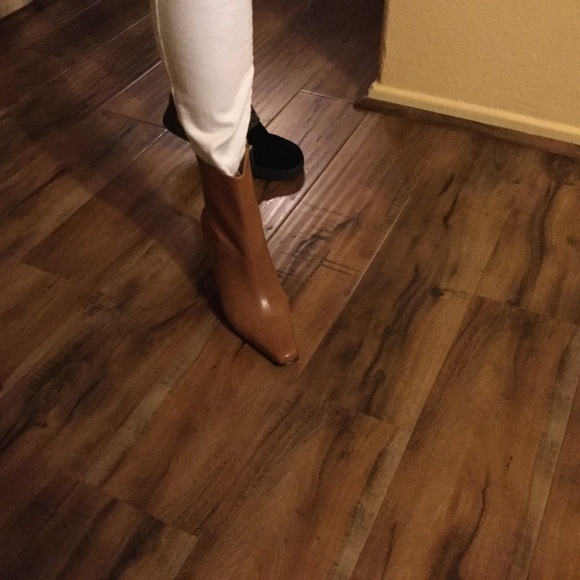 Ladies leather ankle boot - Picture 5 of 5